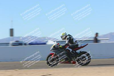 media/Nov-06-2023-Moto Forza (Mon) [[ce023d0744]]/4-Beginner Group/Session 4 (Finish Line Checker)/